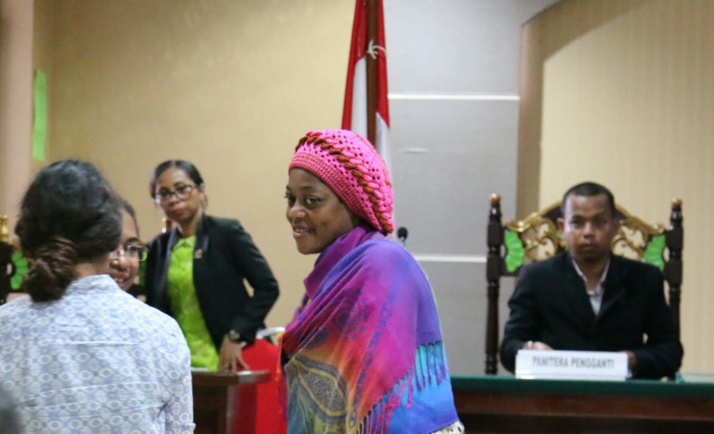 Hakim Pengadilan Negeri Timika Vonis Penata Rambut Asal Kamerun Bersalah