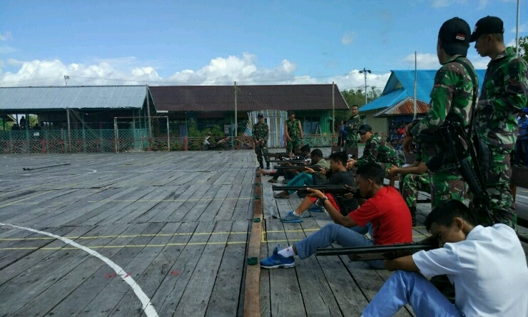 Lomba Menembak Semarakkan Rangkaian HUT TNI di Asmat