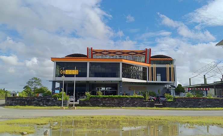 BANDARA | Terminal VIP Bandara Mozes Kilangin Timika. (Foto: Anya Fatma/SP)
