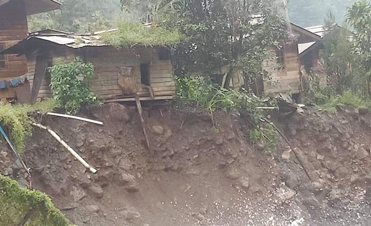 LONGSOR | Longsor yang terjadi di lima kampung di Distrik Tembagapura. (Foto: BPBD/SP)