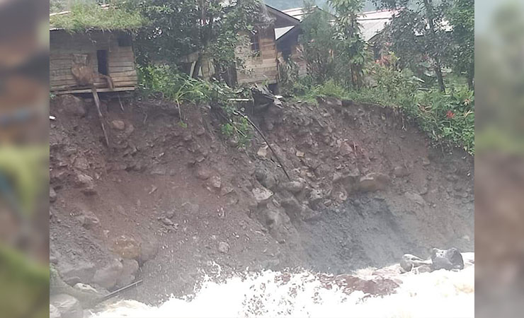 LONGSOR | Longsor yang terjadi di lima kampung di Distrik Tembagapura. (Foto: BPBD/SP)