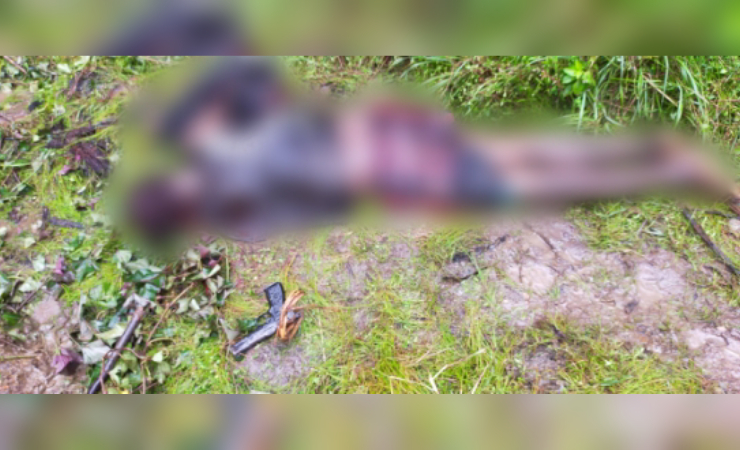 SERGAP | Pasukan TNI menyergap Honai yang ditempati gerombolan KKSB di Nduga, Papua, seorang diduga anggota KKSB ditemukan tewas. (Foto: Ist/SP)