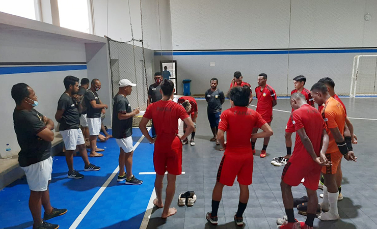 LATIHAN | Cabor Futsal saat menjalani latihan. (Foto: Vidi)