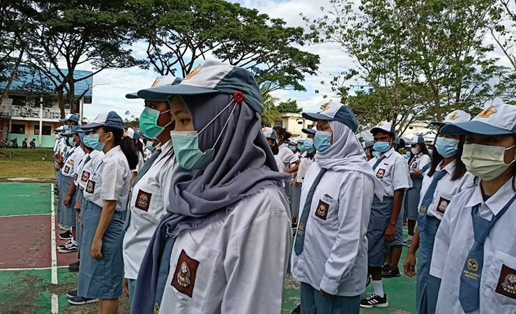 SISWA | Siswa SMA - SMK di Timika saat ikut acara pembukaan secara simbolis Ujian Sekolah tahun ajaran 2020/2021 (Foto: Kristin Rejang/Seputarpapua)