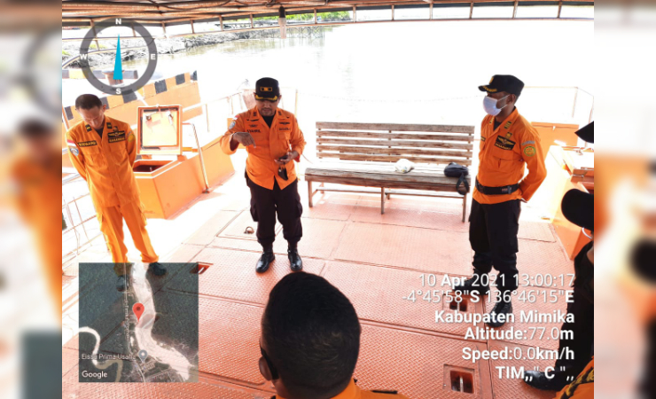 PENCARIAN | Persiapan Tim rescue Kantor SAR Timika sebelum melakukan pencarian. (Foto: Humas SAR Timika/Seputarpapua)