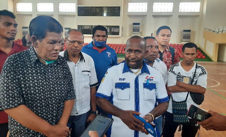 Ketua Pengprov Tinju Papua Ricky Ham Pagawak. (Foto: Vidi/ Seputarpapua)