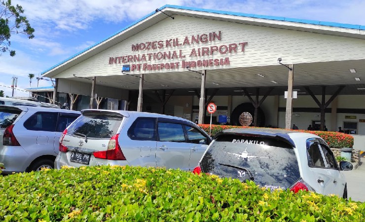 BANDARA | Suasana Bandara Mozes Kilangin Timika pada tanggal 4 Mei 2021. (Foto: Muji/Seputarpapua)