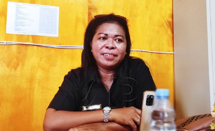 Koordinator Divisi Teknis Penyelenggara KPU Mimika Elisabeth Rahawarin. (Foto: Mujiono/Seputarpapua)