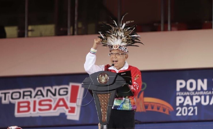 Wakil Presiden KH Ma’ruf Amin menyampaikan sambutan sekaligus menutup Pekan Olahraga Nasional (PON) XX Papua 2021 di Stadion Lukas Enembe, Jumat (15/10/2021) . (Foto : PB PON XX PAPUA / M Solihin)