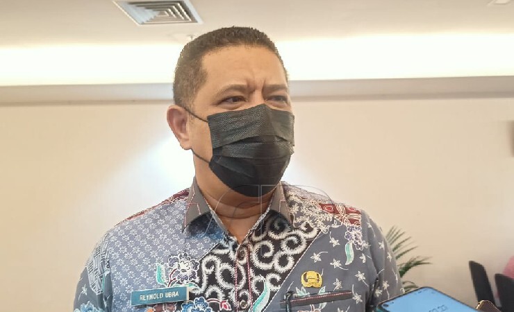 Kepala Dinas Kesehatan Kabupaten Mimika, Reynold Ubra. (Foto: Kristin Rejang/Seputarpapua)