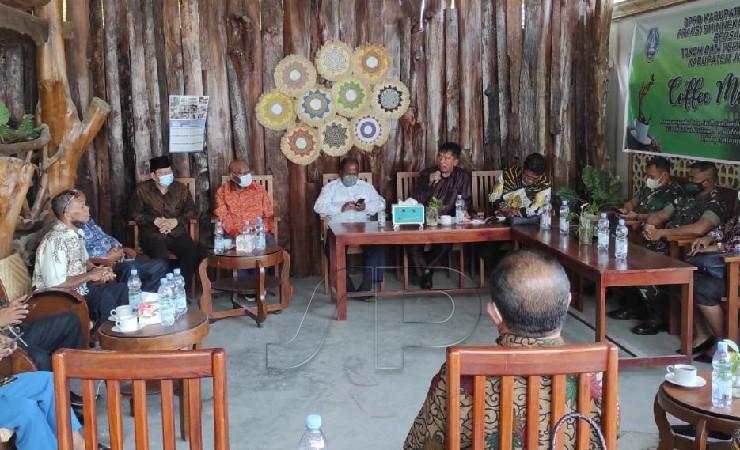 Suasana Coffe Morning BTI bersama tokoh agama di Sentani, Kabupaten Jayapura, Jumat (25/3/2022). (Foto: Adi/Seputarpapua)