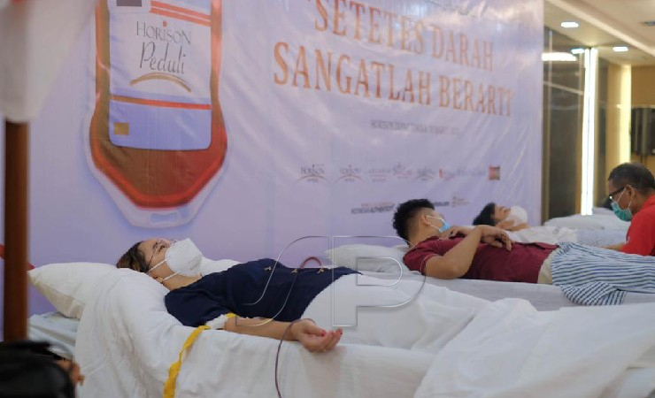 DONOR DARAH | Kegiatan CSR donor darah yang digelar oleh Hotel Horison Diana Timika. (Foto: Ist/Seputarpapua)