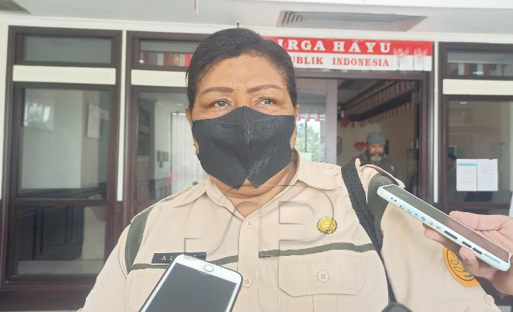 Kepala Dinas Pertanian, Alice Wanma (Foto: Kristin Rejang/Seputarpapua)