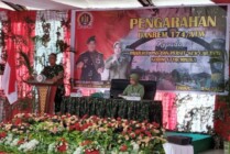 PENGARAHAN | Arahan Danrem 174/ATW Brigjen TNI Reza Pahlevi pada prajurit, PNS, Persit KCK Cab XXXV Kodim 1710/ Mimika, Rabu (1/5/2022) (Foto:Arifin/Seputarpapua)