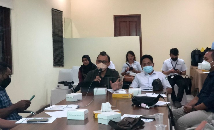 Pimpinan BPJS Kesehatan memberikan keterangan kepada wartawan. (Foto: Anya Fatma/Seputarpapua)
