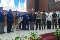 Gubernur Provinsi Papua Lukas Enembe membuka musyawarah olahraga provinsi KONI Papua. (Foto: Vidi/Seputarpapua)