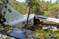RUSAK | Kondisi pesawat Susi Air PK-BVM yang mengalami kerusakan akibat kecelakaan di Kampung Duma, Kecamatan Dumadama, kabupaten Paniai, Papua pada 23 Juni 2022. (Foto: Dok Lanud Yohanis Kapiyau)