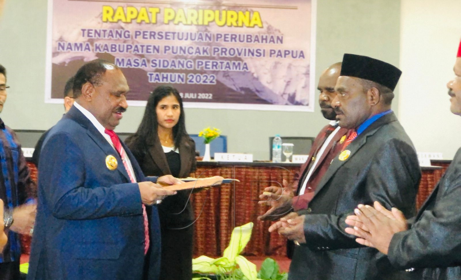perubahan Kabupaten Puncak menjadi Puncak Papua