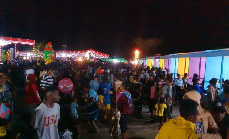 PASAR | Warga Kota Keppi di Pasar Malam yang dibuat menyongsong HUT Ke 77 RI. (Foto: Ist)