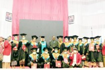 Bupati Kabupaten Asmat, Elisa Kambu menghadiri wisuda 14 mahasiswa di Unhas Makassar, Rabu (7/9/2022). (Foto:Humas Pemkab Asmat)