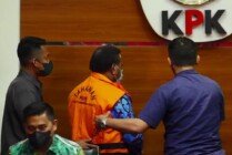 MS digiring ke ruang konferensi pers di Gedung Merah Putih KPK, Jakarta, Selasa (20/9/2022). (Foto: Ist)