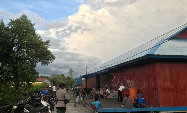 Posko pengungsian korban kebakaran Pasar Dolog Agats. (Foto: Martha)