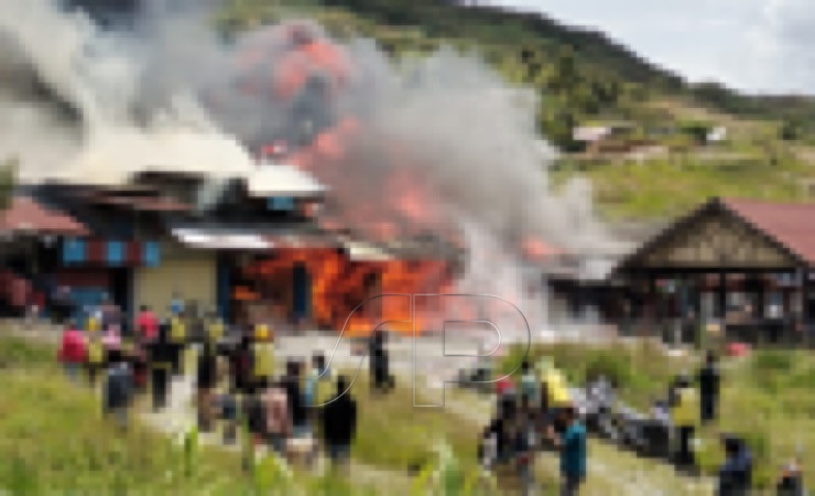 Kebakaran belasan kios dan ruko di Puncak Jaya. (Foto: Ist)