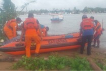 Tim SAR dikerahkan untuk melakukan pencarian nelayan jatuh di perairan Kumbe, Merauke.