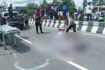 KECELAKAAN - Kasus kecelakaan lalulintas yang terjadi di Jalan Poros SP3, Mimika beberapa waktu lalu. (Foto: Mujiono)