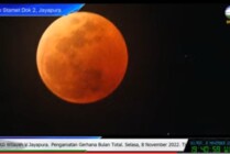 Gerhana bulan yang terlihat di kota Jayapura pada pukul 19.40.59 (Foto: Capture YouTube Info BMKG)