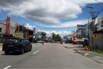 Jalan Budi Utomo Timika, Papua Tengah. (Foto: Kristin Rejang/Seputarpapua)