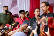 Presiden Joko Widodo menyampaikan keterangan kepada awak media. (Foto: Muchlis Jr - Biro Pers Sekretariat Presiden)