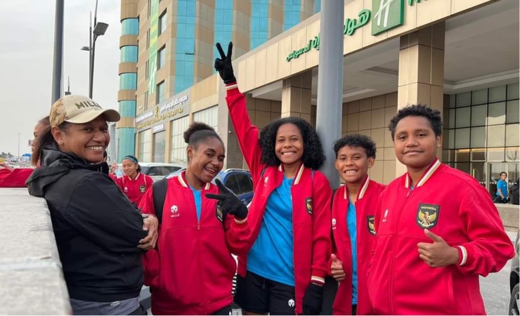 Empat pemain wanita asal Papua yang akan berlaga diajang FIFA A Match di Saudi Arabia. (Foto: Vidi/Seputarpapua)