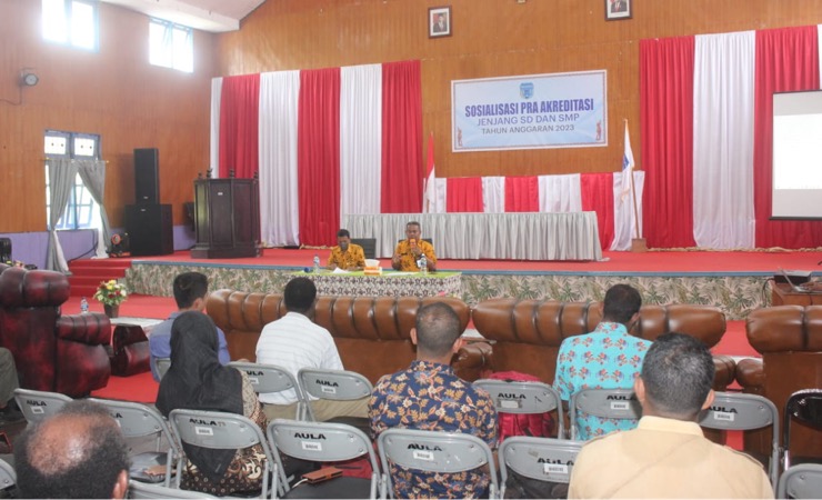 Dinas Pendidikan Kabupaten Asmat, Papua Selatan menggelar kegiatan sosialisasi pra akreditasi jenjang SD dan SMP, Kamis (23/2/2023). (Foto: Elgo Wohel/Seputarpapua)