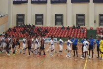 Tim Futsal D'Cupu dari Kota Jayapura melawan Tim Silaga 1704 FC dari Merauke. (Foto: Vidi/Seputarpapua)