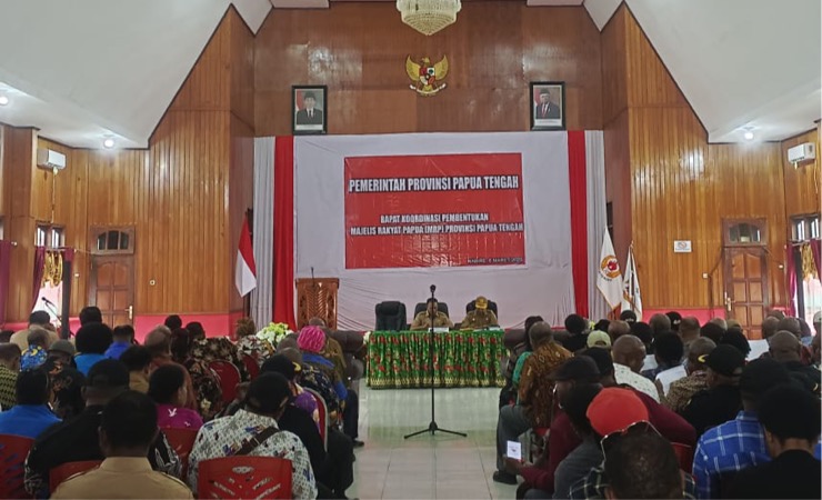 Pemerintah Provinsi Papua Tengah melakukan rapat koordinasi pembentukan MRP Papua Tengah. (Foto: Christian Degei/seputarpapua)