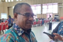 Kepala BKD Mimika Ananias Faot saat ditemui wartawan di Gedung Eme Neme Yauware, Kamis (16/3/2023). (Foto: Fachruddin Aji/Seputarpapua)