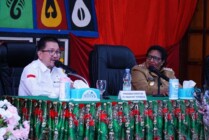 Presiden Direktur PTFI Tony Wenas  menyampaikan paparan gambaran umum perusahaan kepada Pj. Gubernur Papua Tengah Ribka Haluk dan Forkompinda. (Foto: Dok Corcom PTFI)
