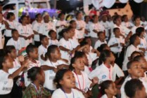 Para siswa di Biak Numfor yang mengikuti pelatihan menghitung gunakan metode GASING ala Prof. Surya. (Foto: Ist)