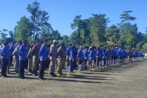 Suasana apel pagi ASN di lingkup Pemerintah Kabupaten Mimika, Senin (17/4/2023). (Foto: Fachruddin Aji/seputarpapua)