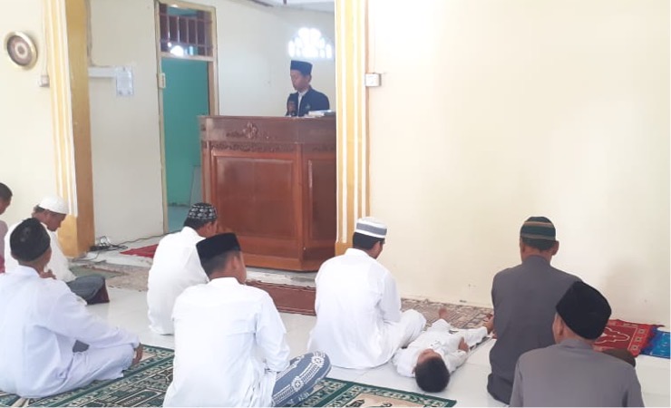Suasana Salat Idul Fitri di Masjid At-Taqwa Kampung Mulia Kencana, SP7, Jumat (21/4/2023). (Foto: Ist)