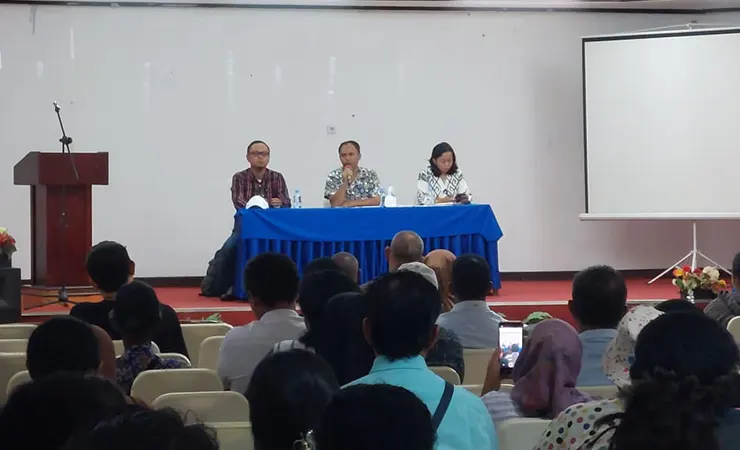 Suasana pertemuan antara Pertamina, Disperindag Mimika dengan Pangkalan dan Perwakilan SPBU juga Pangkalam Minyak Tanah. (Foto: Fachruddin Aji/Seputarpapua)