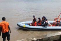Tim SAR gabungan diberangkatkan melakukan pencarian speedboat yang dilaporkan hilang kontak. (Foto: Dok Humas SAR Timika)