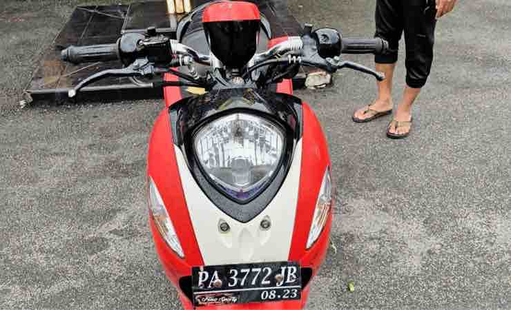 Barang bukti satu unit sepeda motor yang berhasil diamankan Polisi. (Foto: Ist)