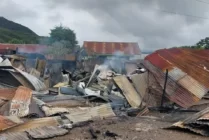 Puing-puing sisa kebakaran bangunan di Kabupaten Dogiyai, Provinsi Papua Tengah akibat kerusuhan yang terjadi di wilayah itu beberapa waktu lalu. (Foto: Humas Polda Papua)