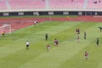 Laga Hekari United FC versus Papua Indonesia Selection. (Foto: Vidi/Seputarpapua)