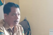 Kepala Kesbangpol Mimika Yan S Purba saat ditemui wartawan di Ruang Kerjanya, Senin (7/8/2023). (Foto: Fachruddin Aji/Seputarpapua)