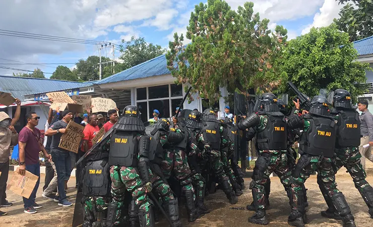 Prajurit TNI Lanud JAD Merauke, menggelar latihan PHH, Selasa (8/8/2023).