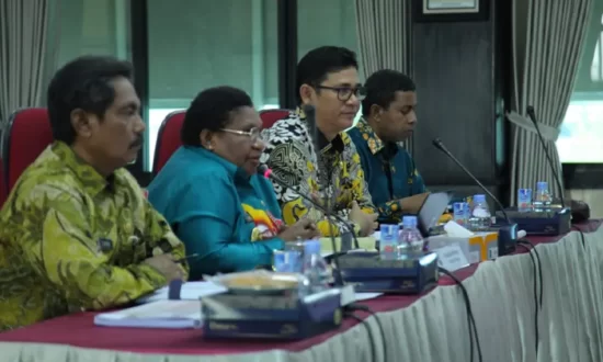Pj Gubernur Papua Tengah Ribka Haluk besama Pj Sekda Anwar Harun Damanik beserta sejumlah OPD mengikuti rapat evaluasi di Kemendagri. (Foto: Roy/Seputarpapua)