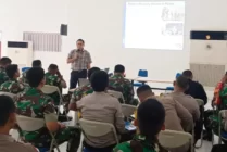 Suasana pelatihan peningkatan kapasitas pengendalian vektor malaria oleh Dinas Kesehatan dengan sasarannya anggota TNI-Polri. (Foto: Mujiono/Seputarpapua)